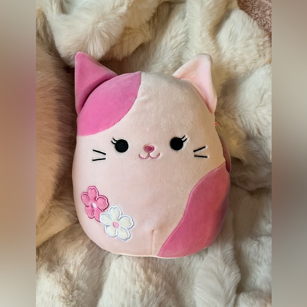 Roseanne 8” squishmallow